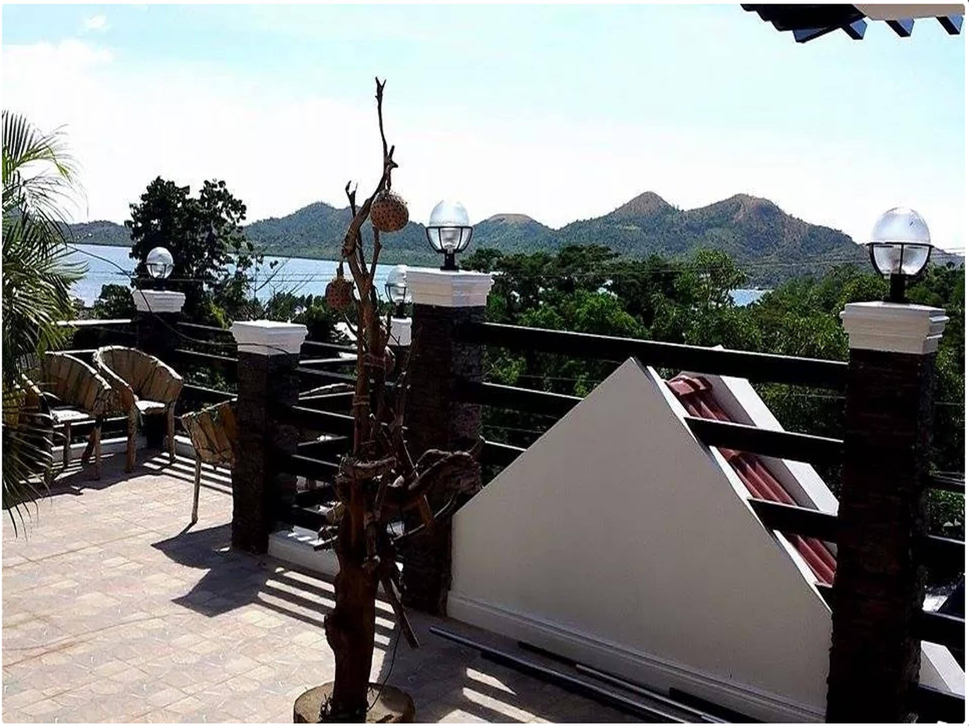 Coron Bancuang Mansion