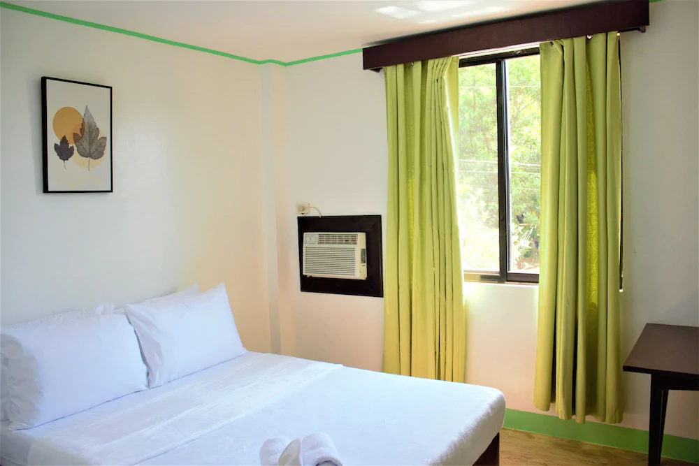 Coron Linde's Inn