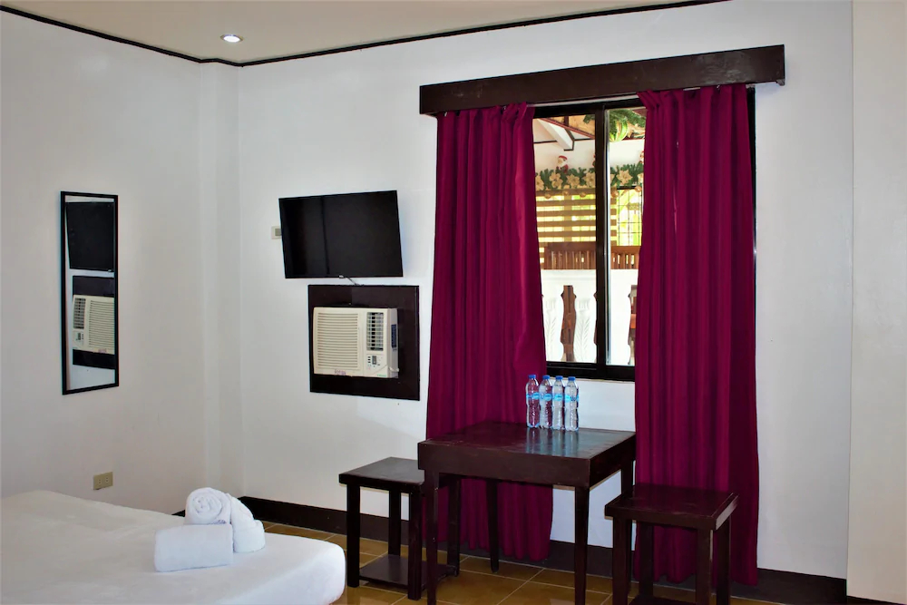 Coron Linde's Inn