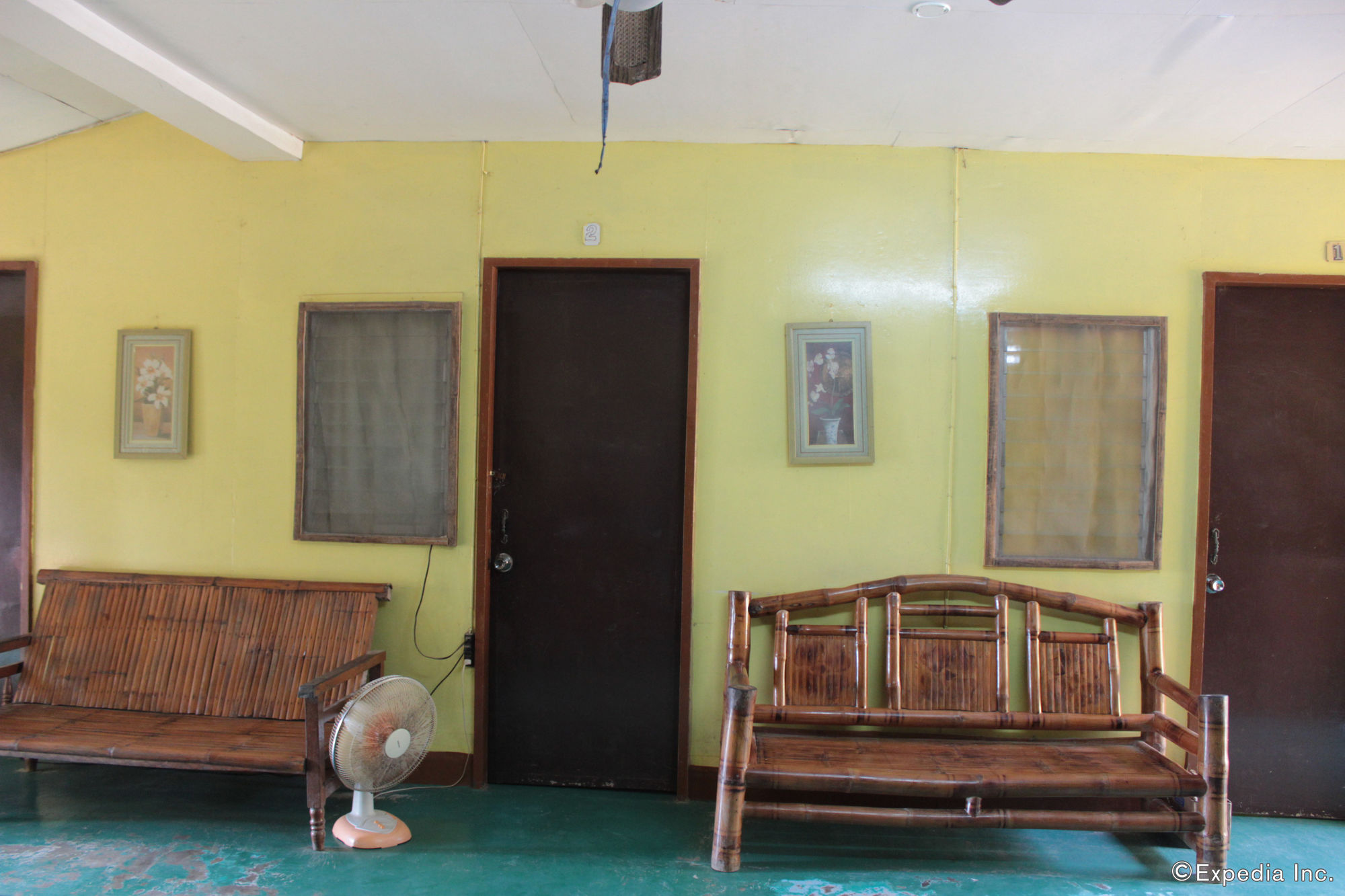 Coron Reef Pension House