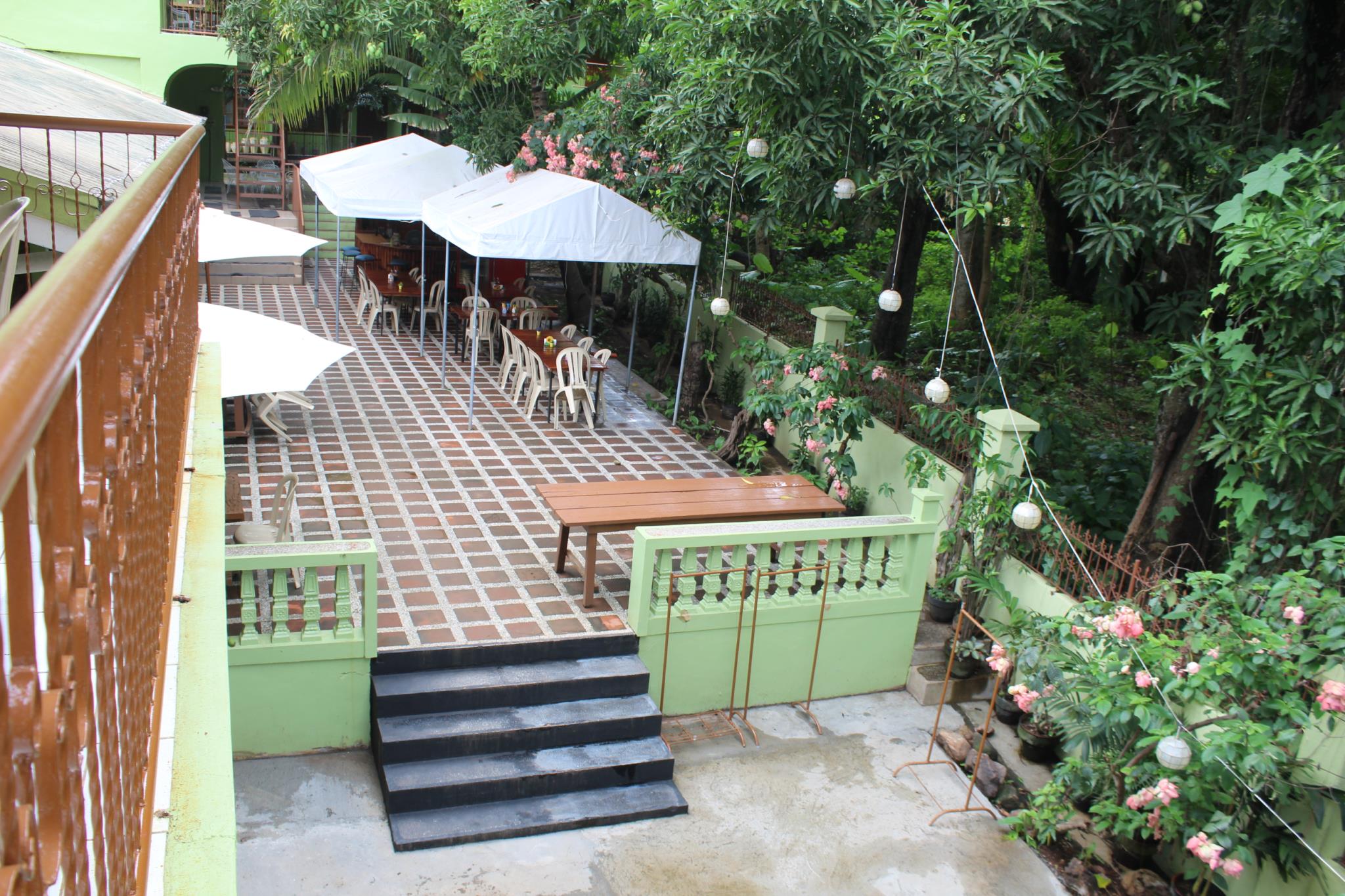 Coron Village Lodge