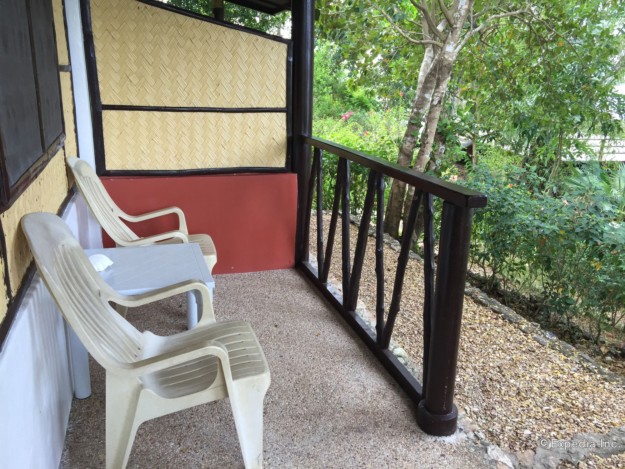 Discovery Island Resort and Dive Center
