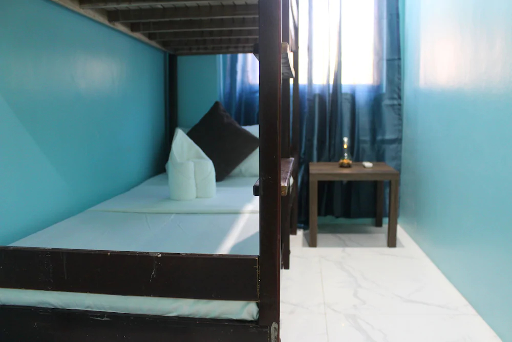 Filcan Hostel Coron
