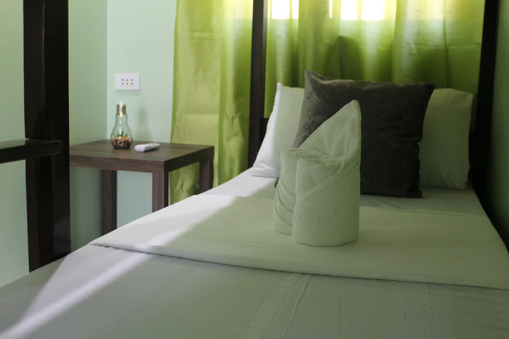Filcan Hostel Coron