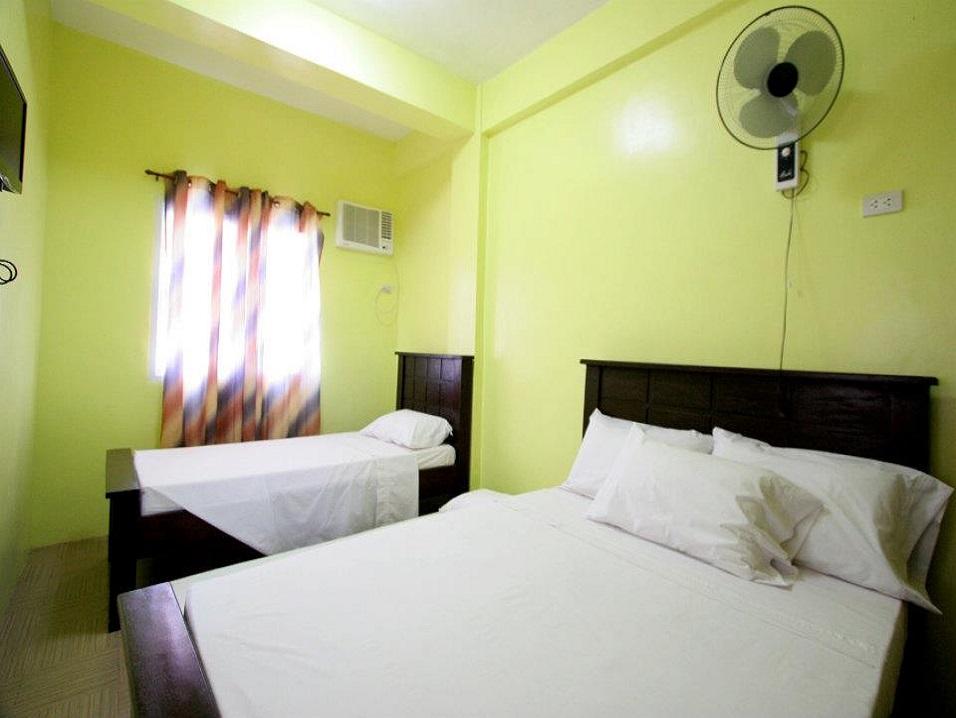 Luis Bay Travellers Lodge