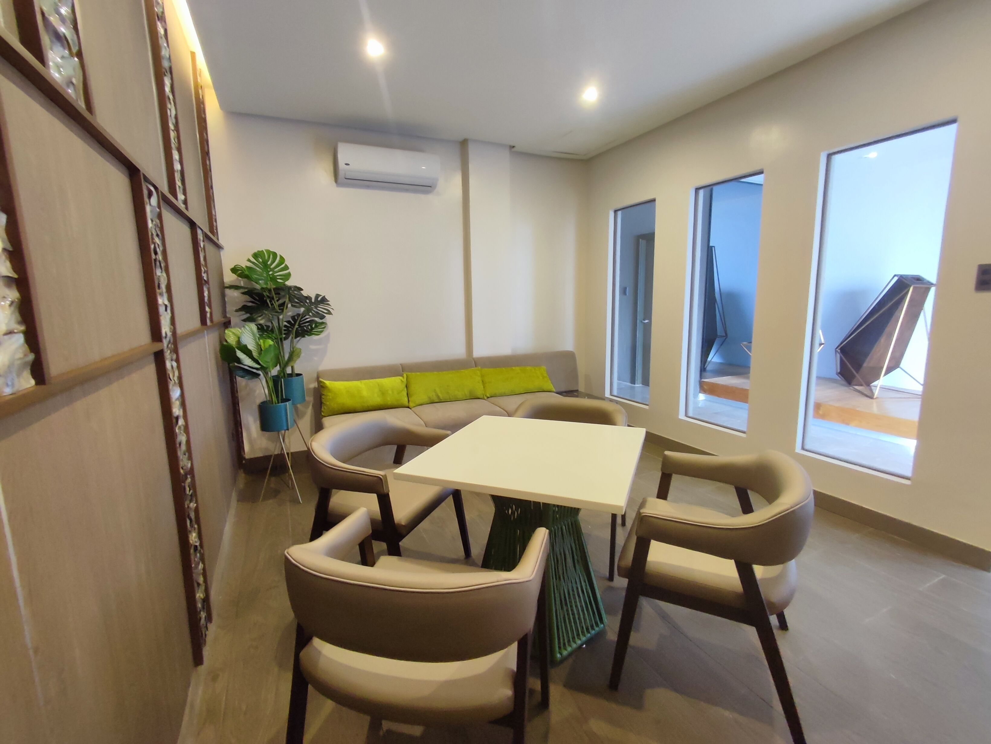 Zuri Resort