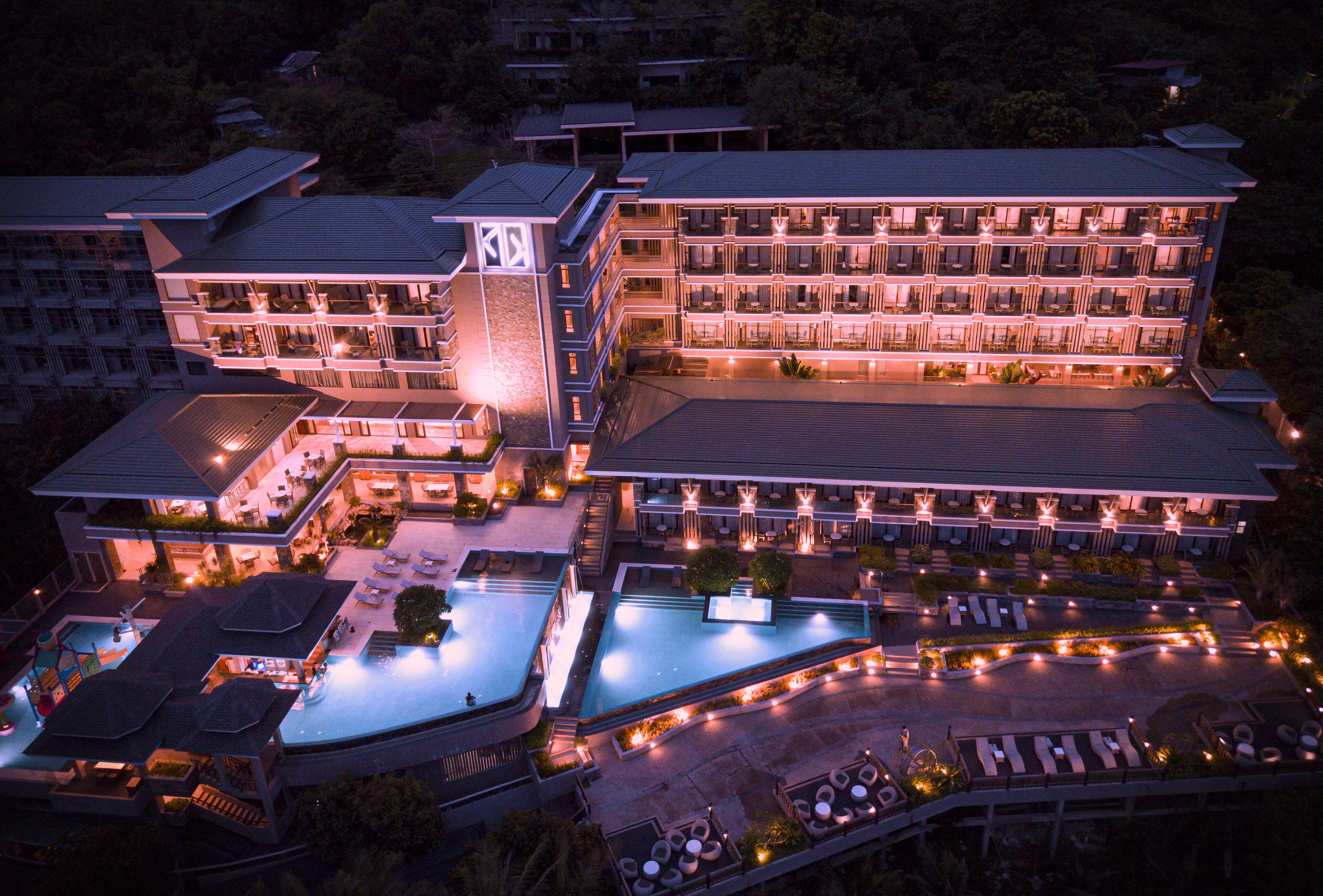 Zuri Resort