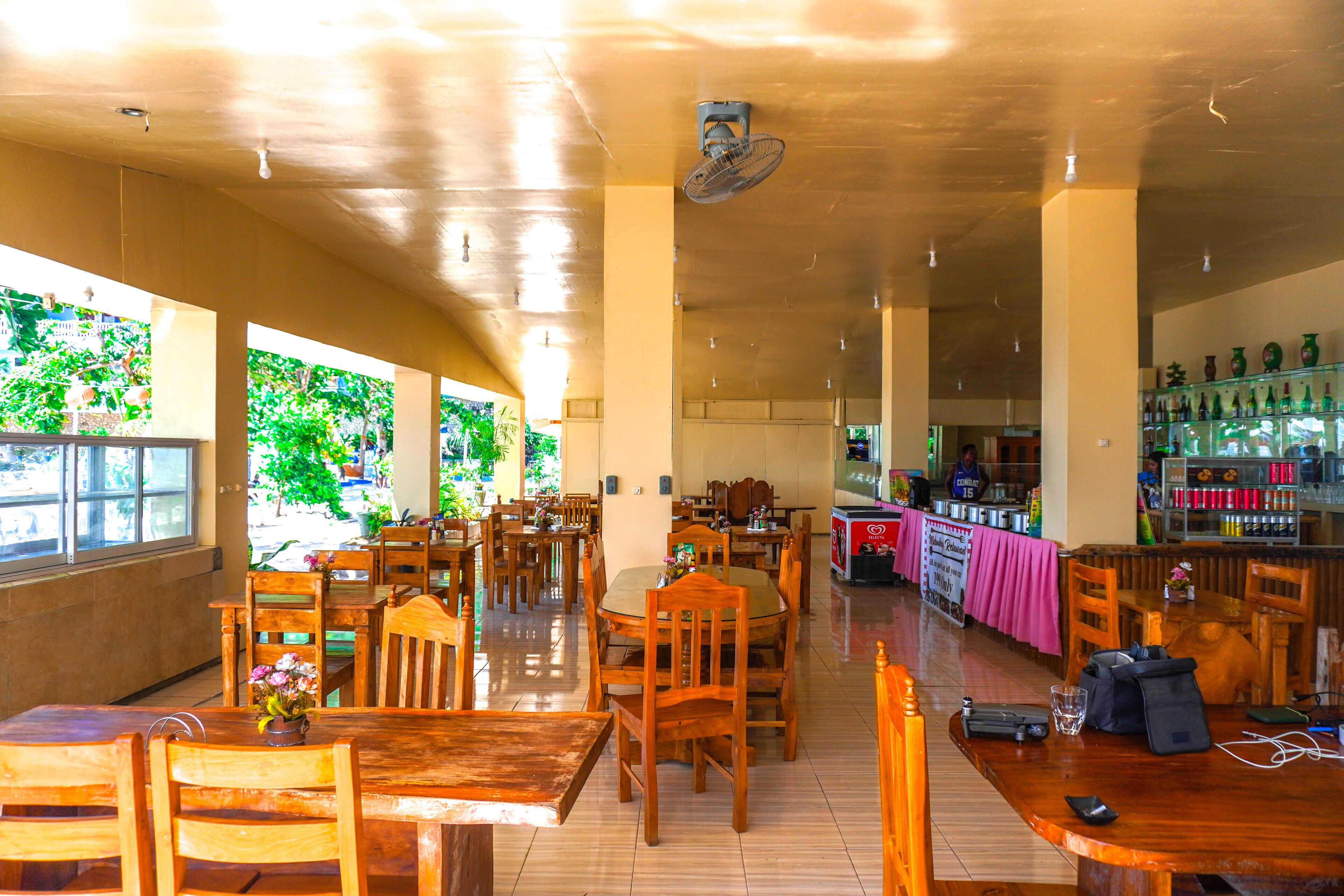 Mabuhay Thresher Dive Resort by Cocotel