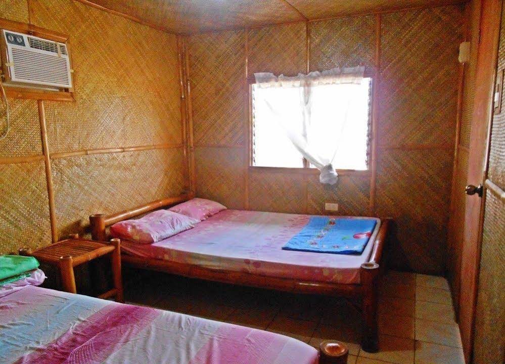 Mar and Em's Bamboo Cottages