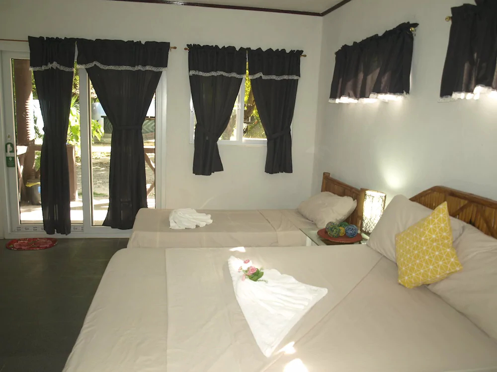 The Sharks Tail Dive Resort