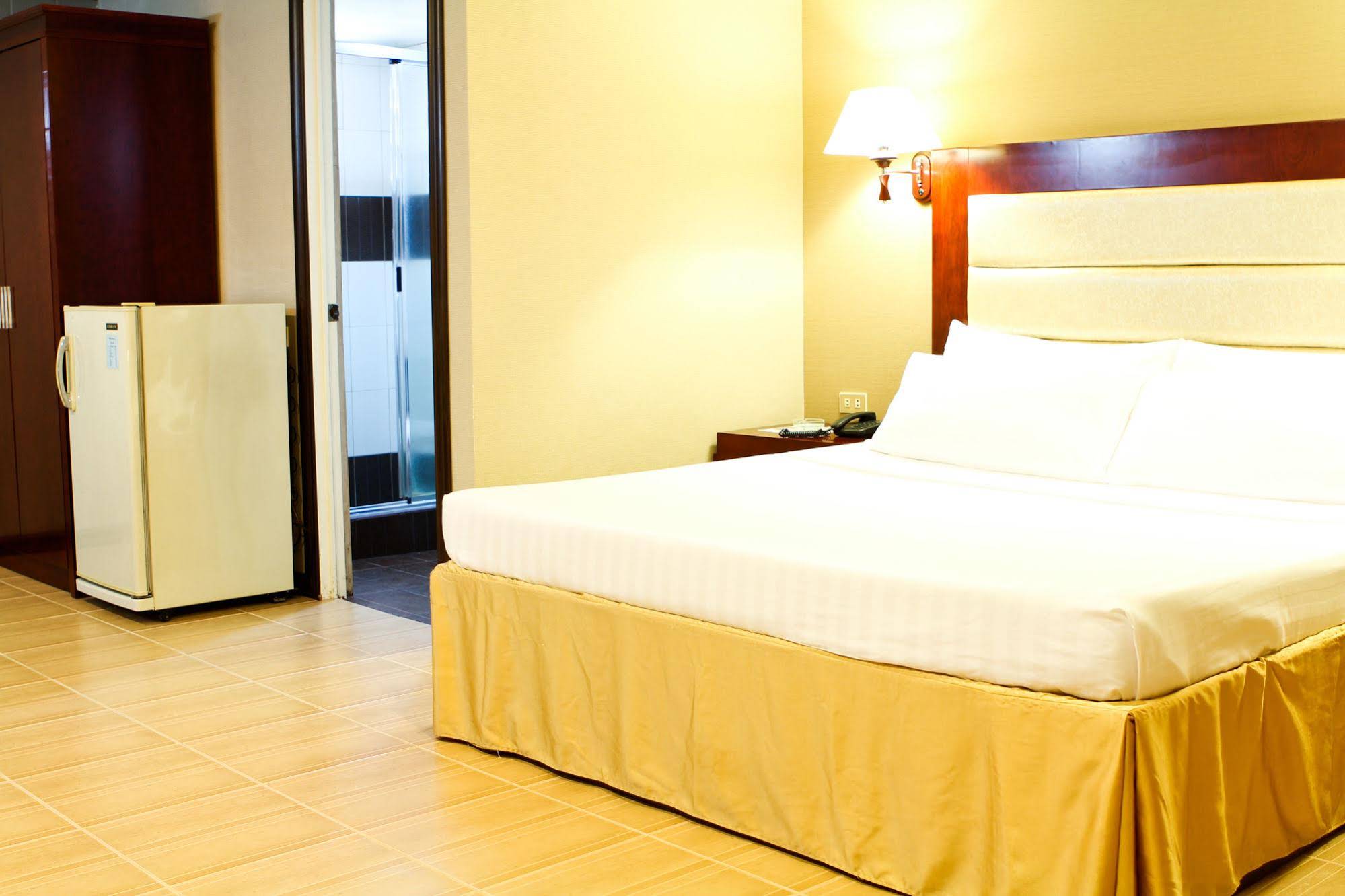 Star Plaza Hotel