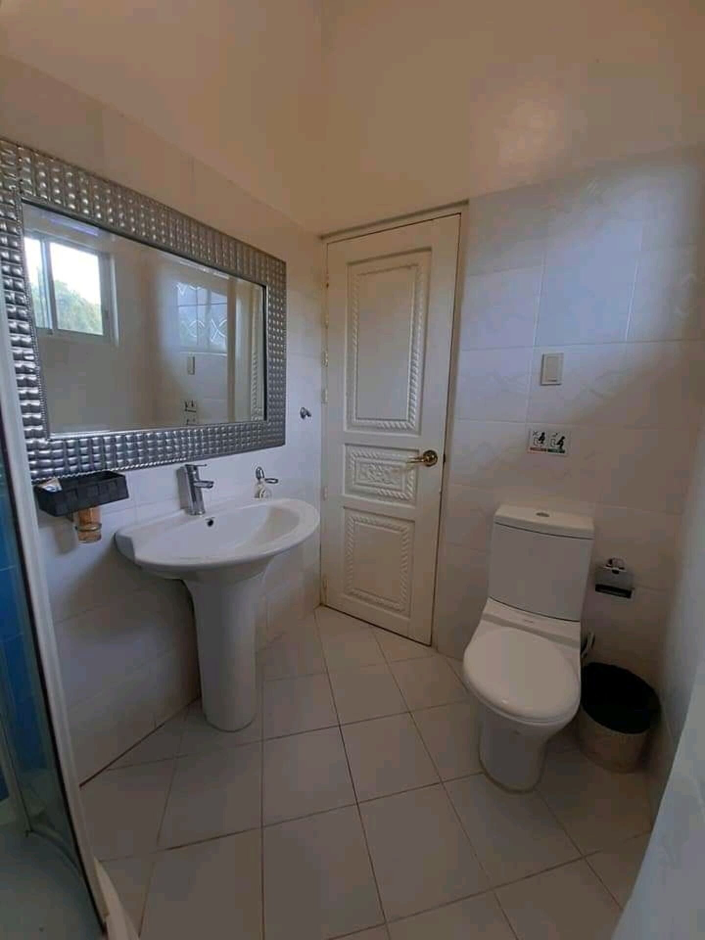 Canoy's Mansion Apartelle
