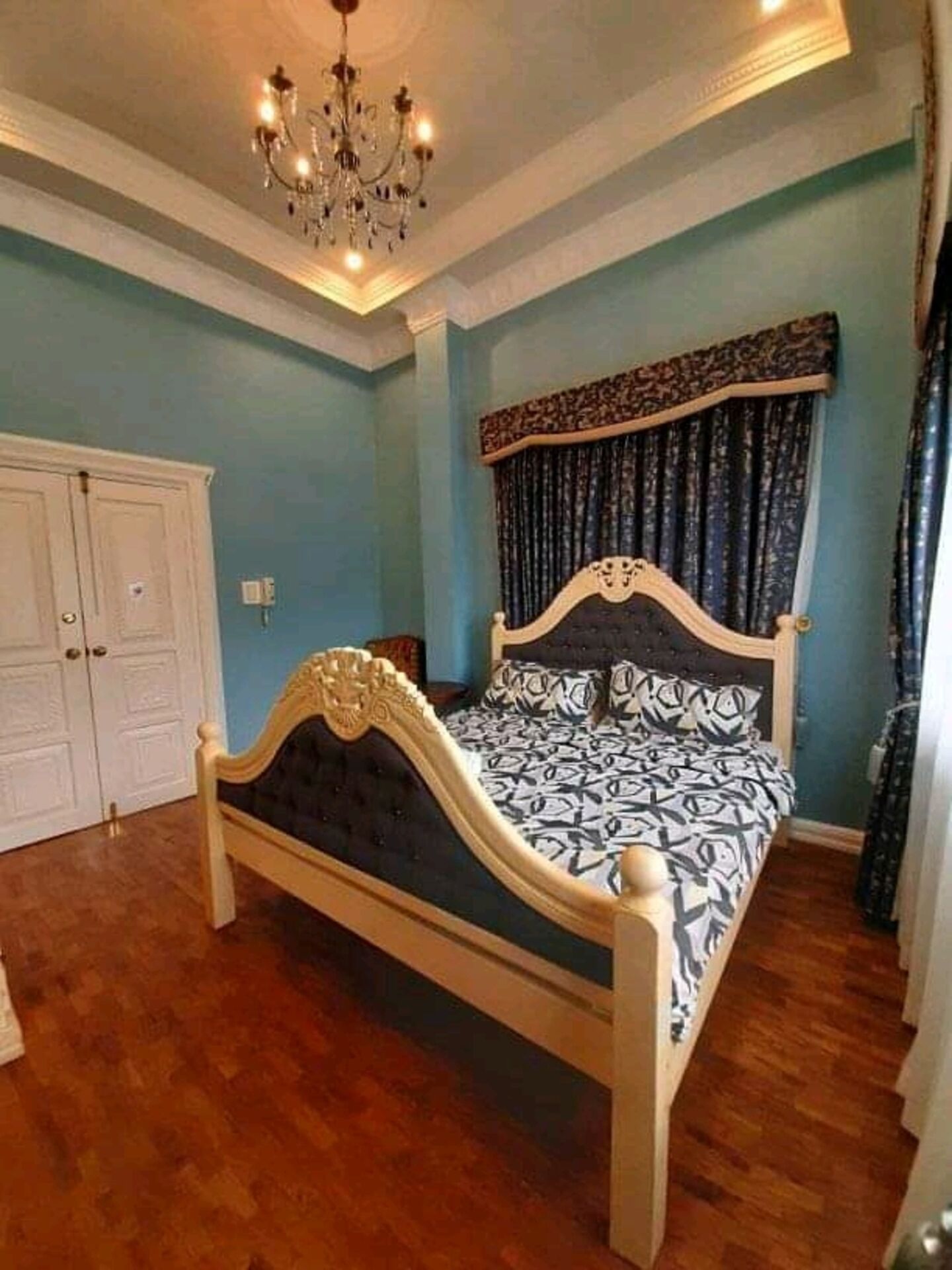 Canoy's Mansion Apartelle