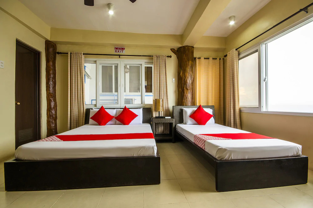 Dakong Bato Beach And Leisure Resort by OYO Rooms