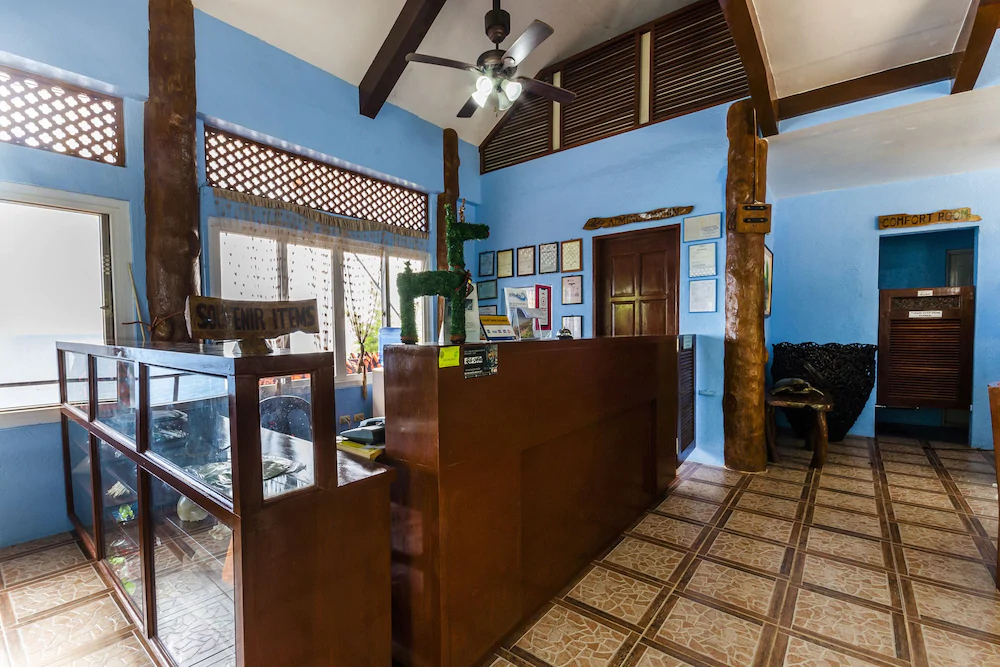 Dakong Bato Beach And Leisure Resort by OYO Rooms