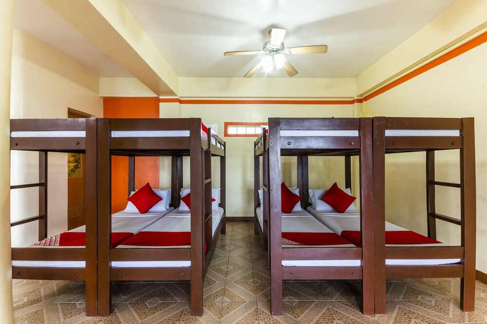 Dakong Bato Beach And Leisure Resort by OYO Rooms