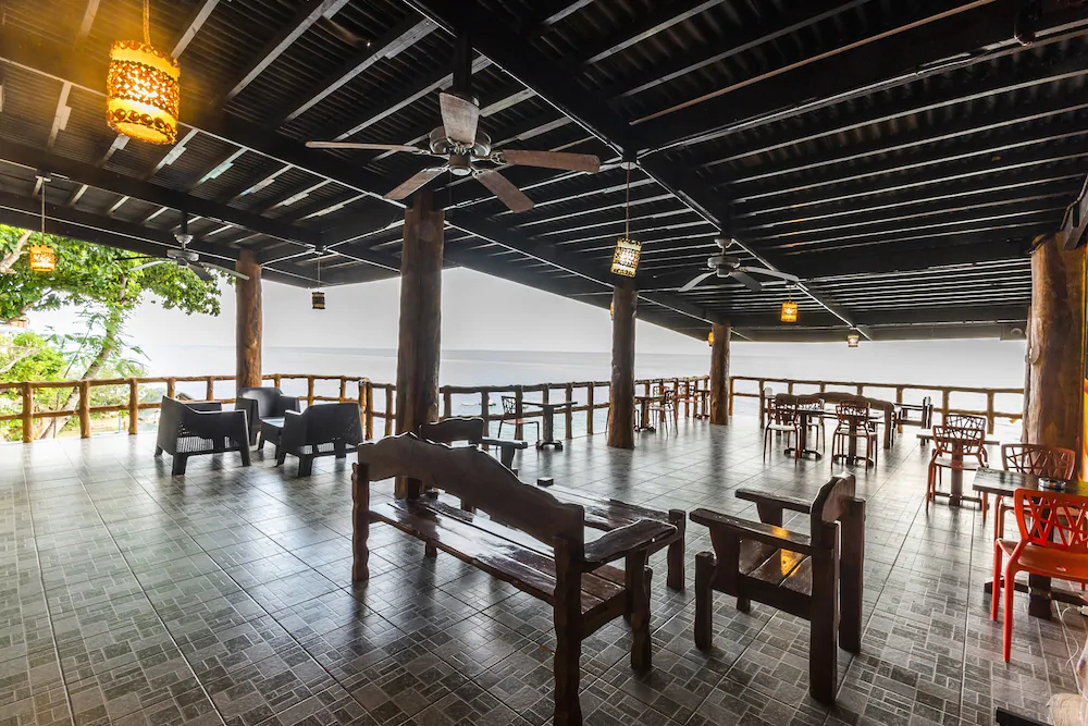 Dakong Bato Beach And Leisure Resort by OYO Rooms
