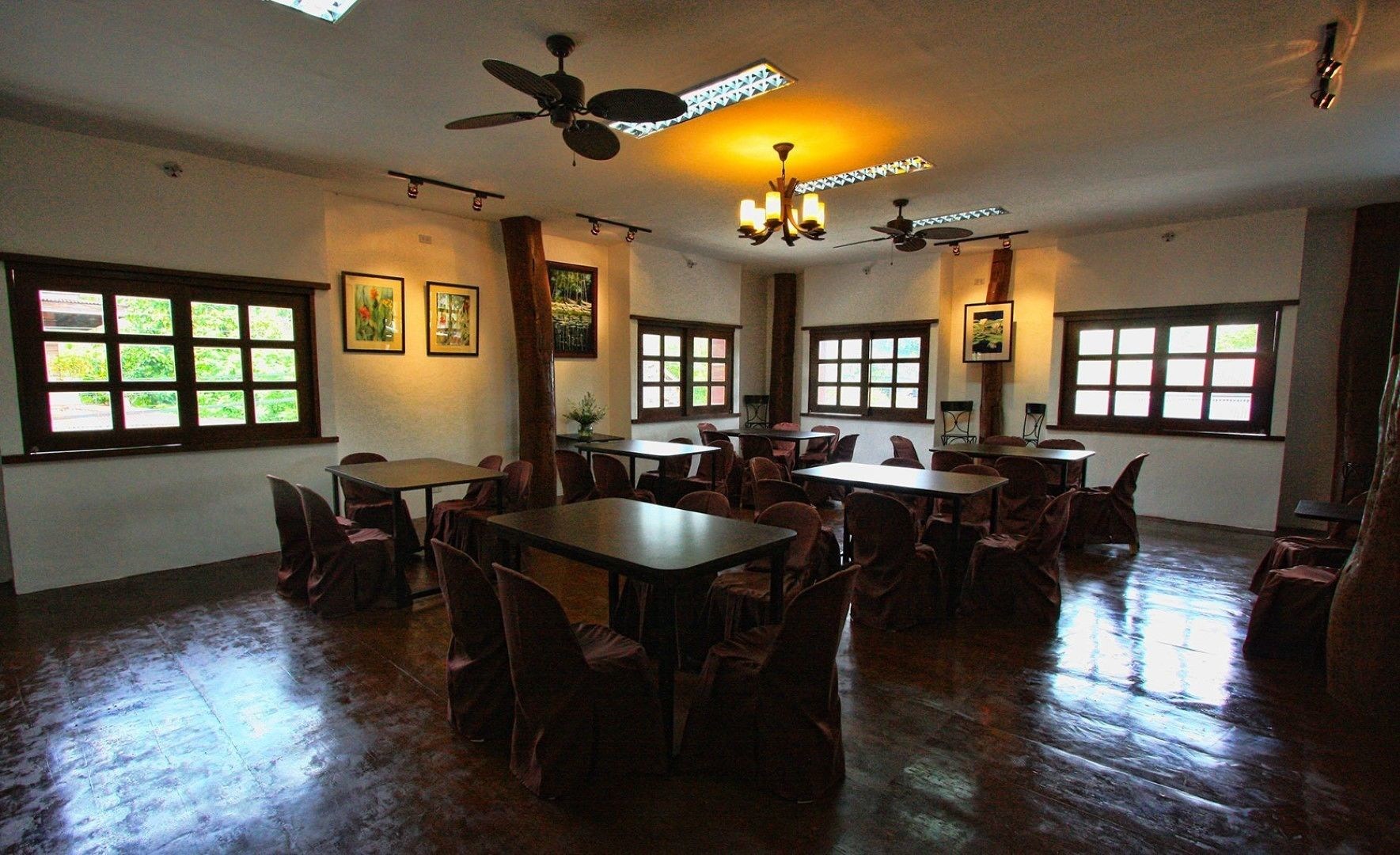 Travelbee Heritage Inn