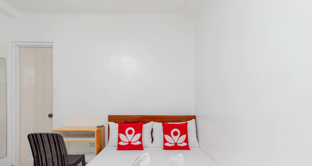 Alinchlo Hotel by ZEN Rooms