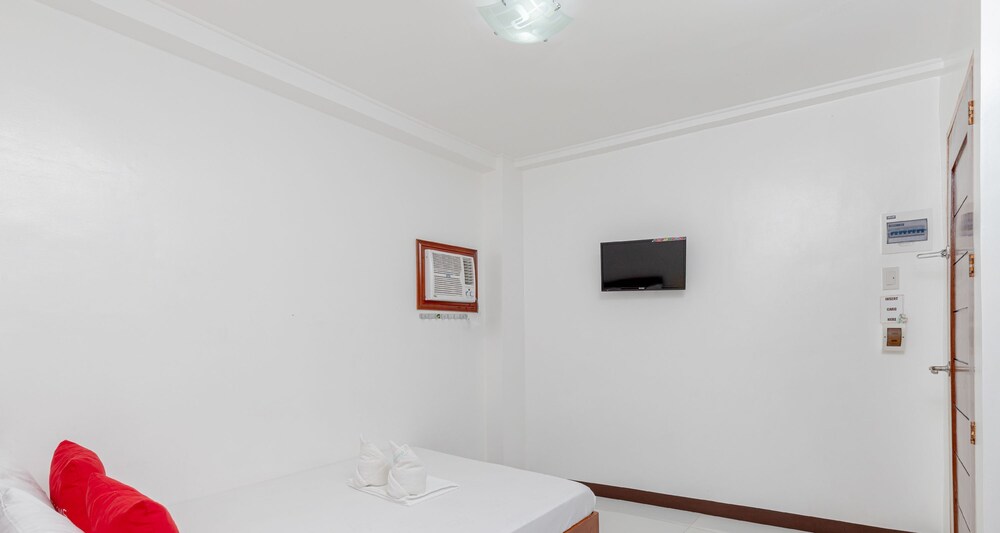 Alinchlo Hotel by ZEN Rooms