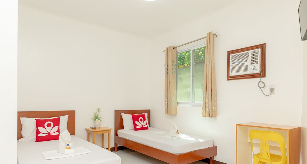Alinchlo Hotel by ZEN Rooms