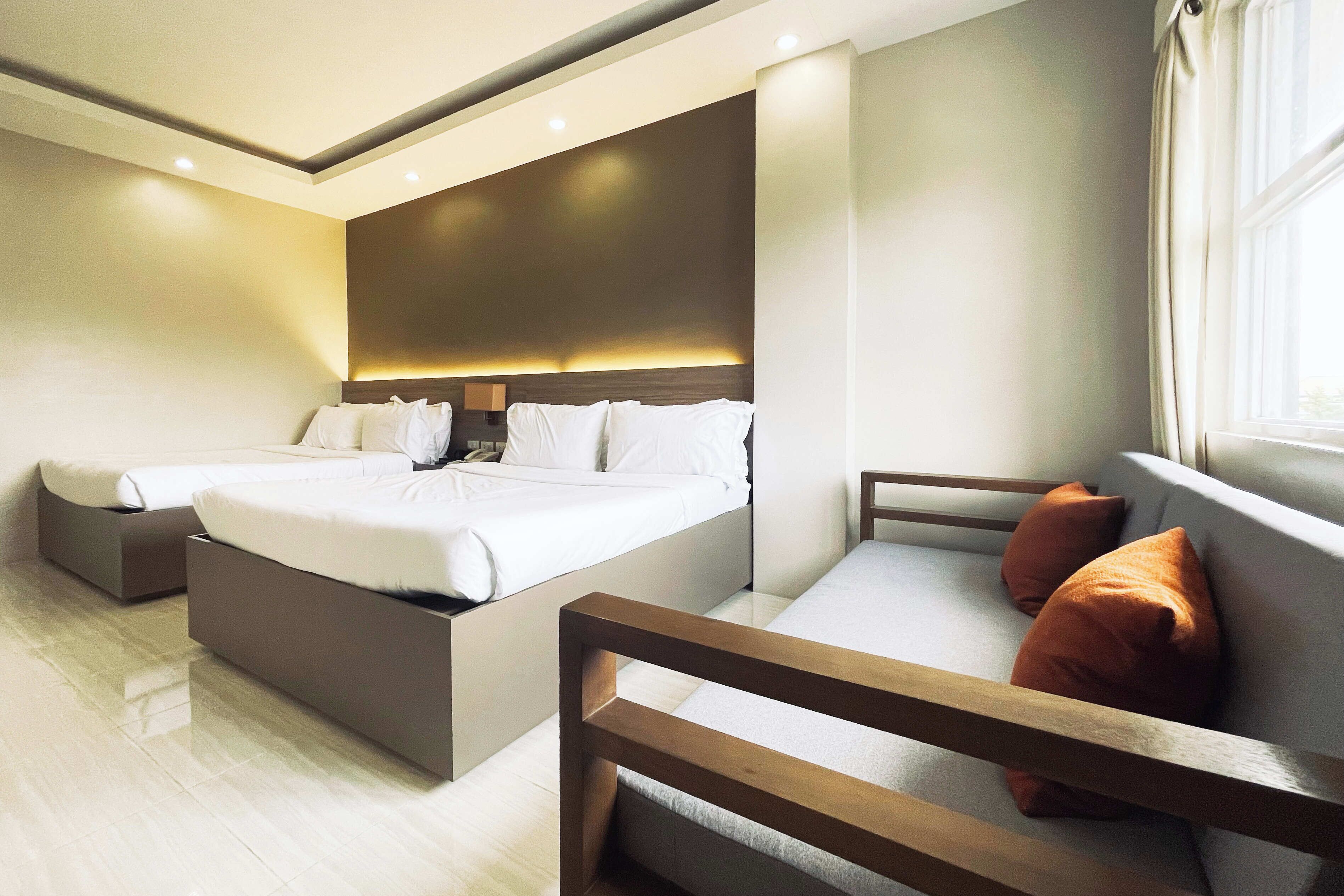 Daraga Tourist Inn