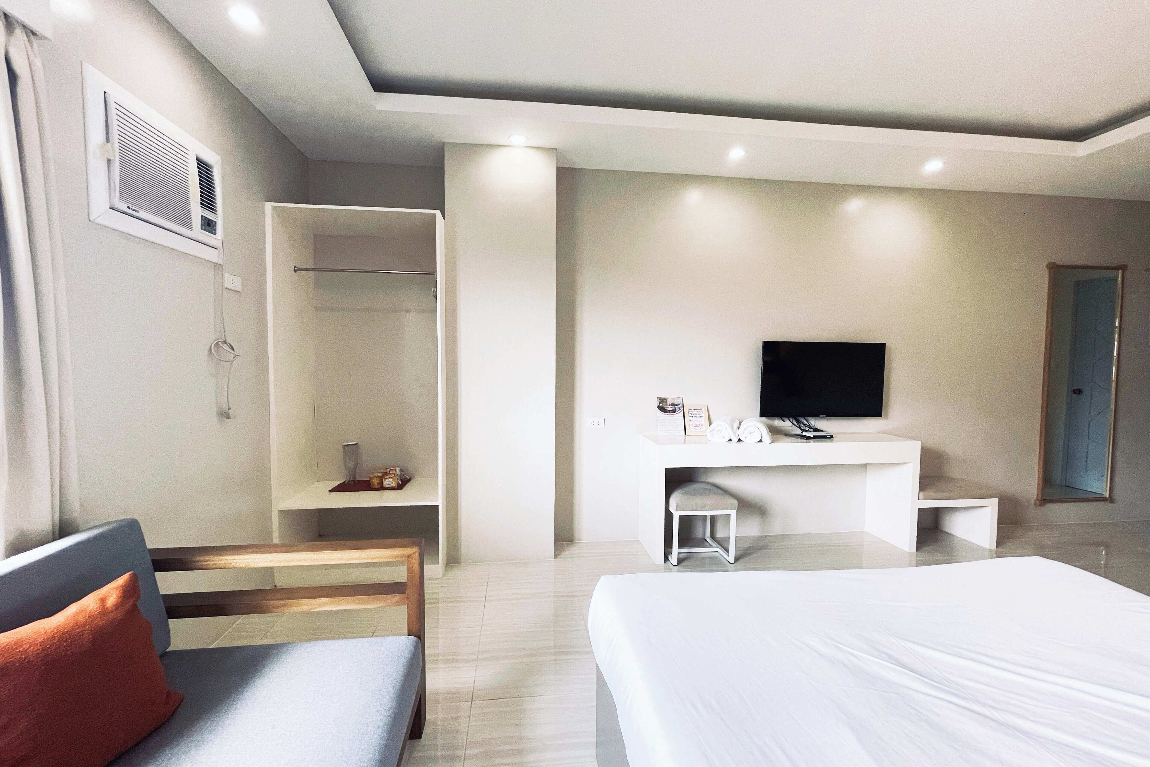 Daraga Tourist Inn