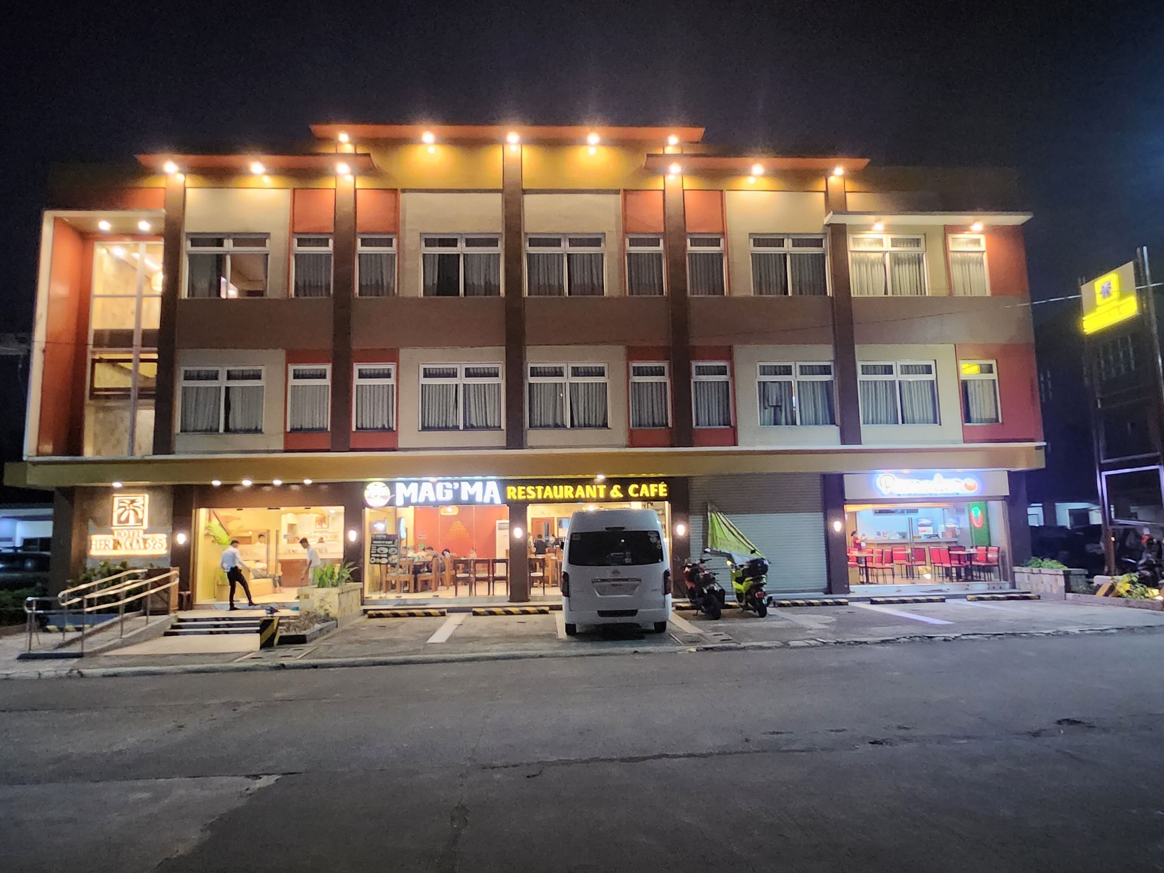 Hotel Herencia 625
