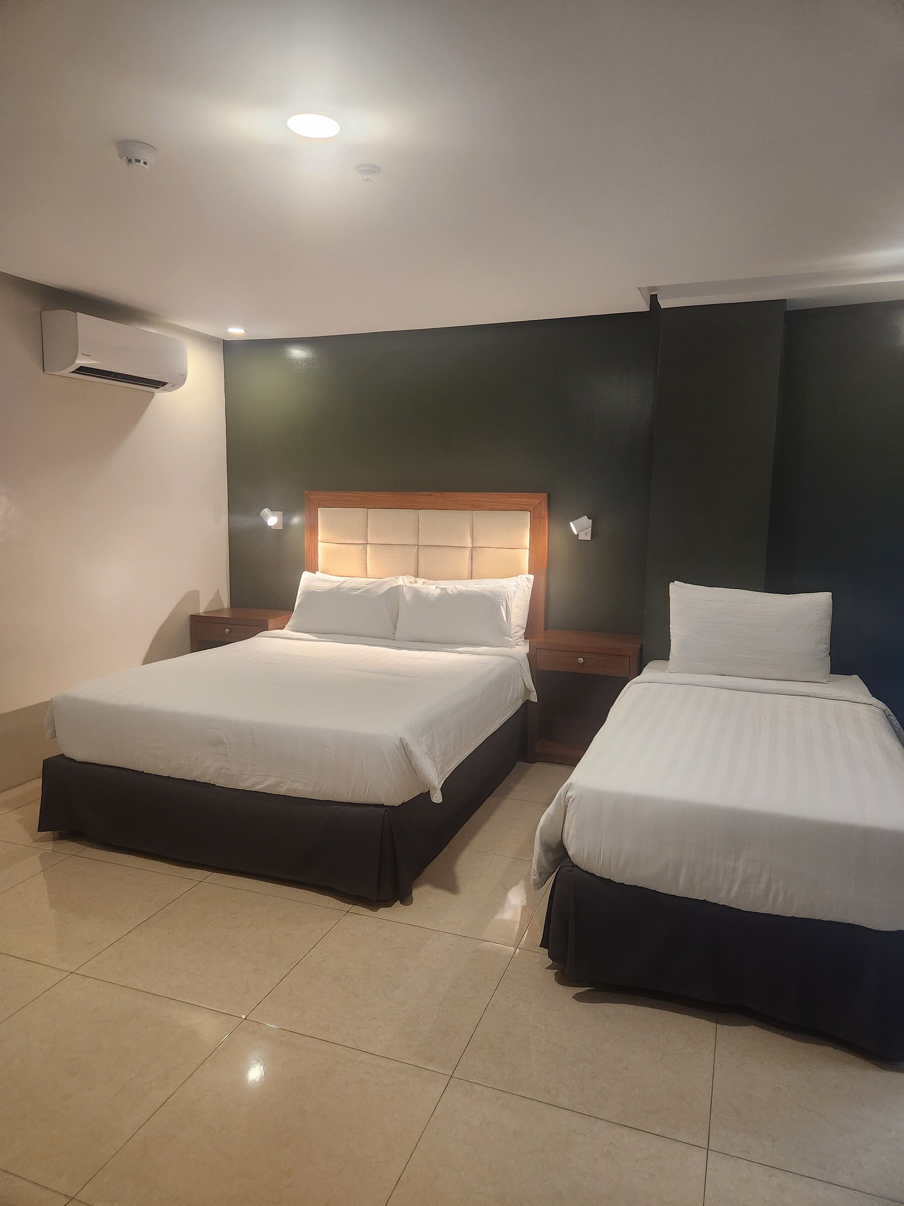 Hotel Herencia 625