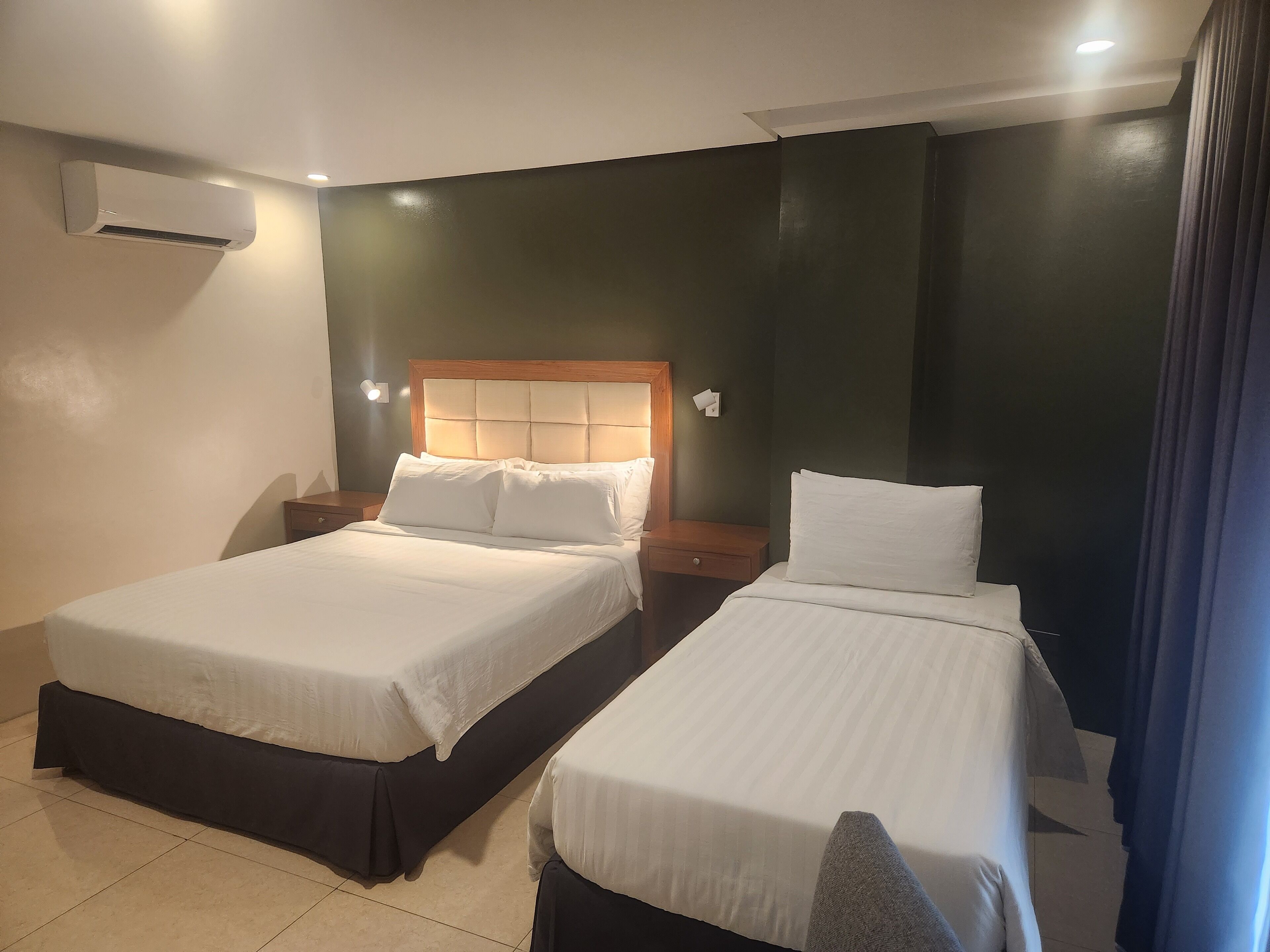 Hotel Herencia 625