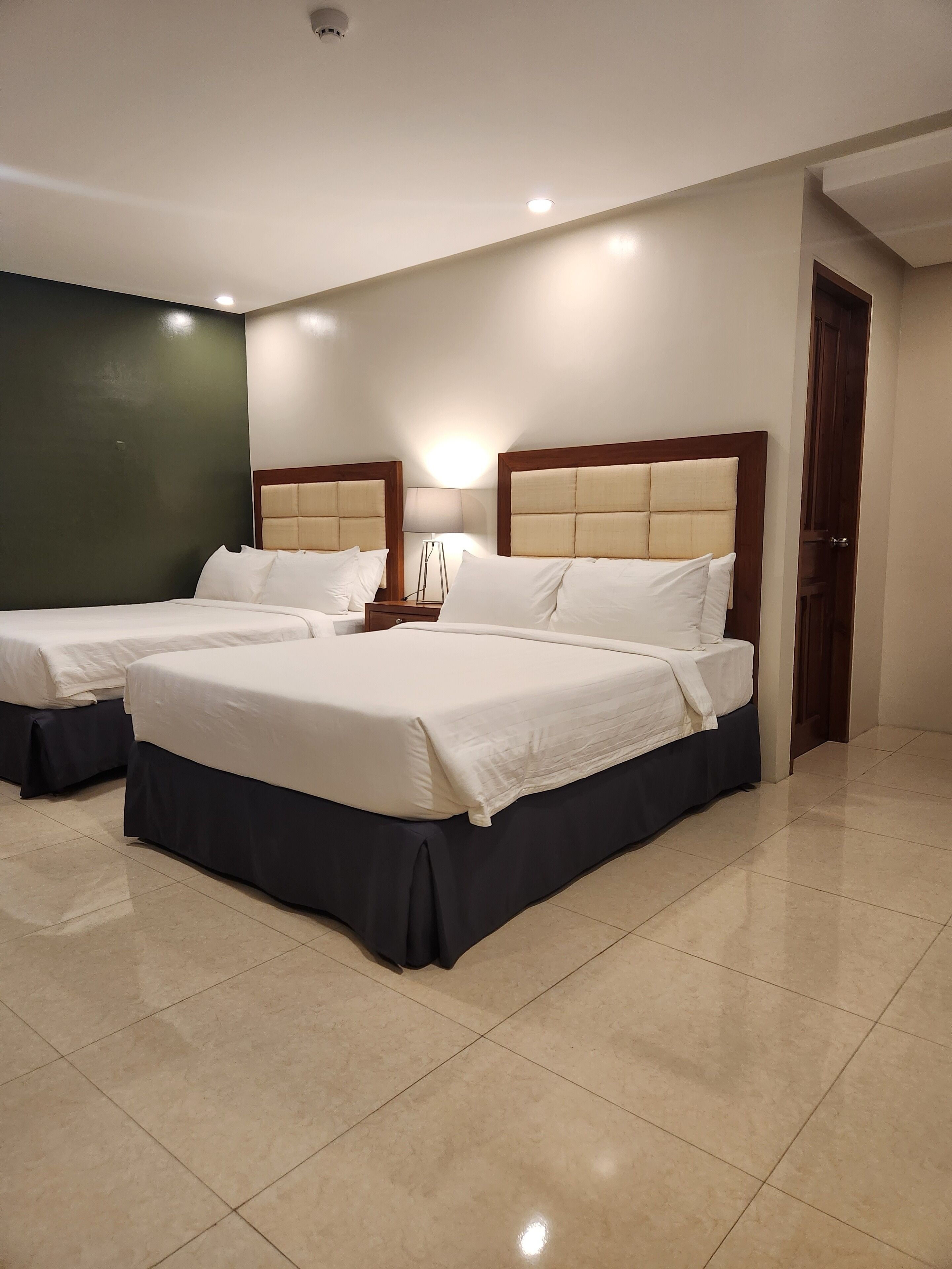 Hotel Herencia 625