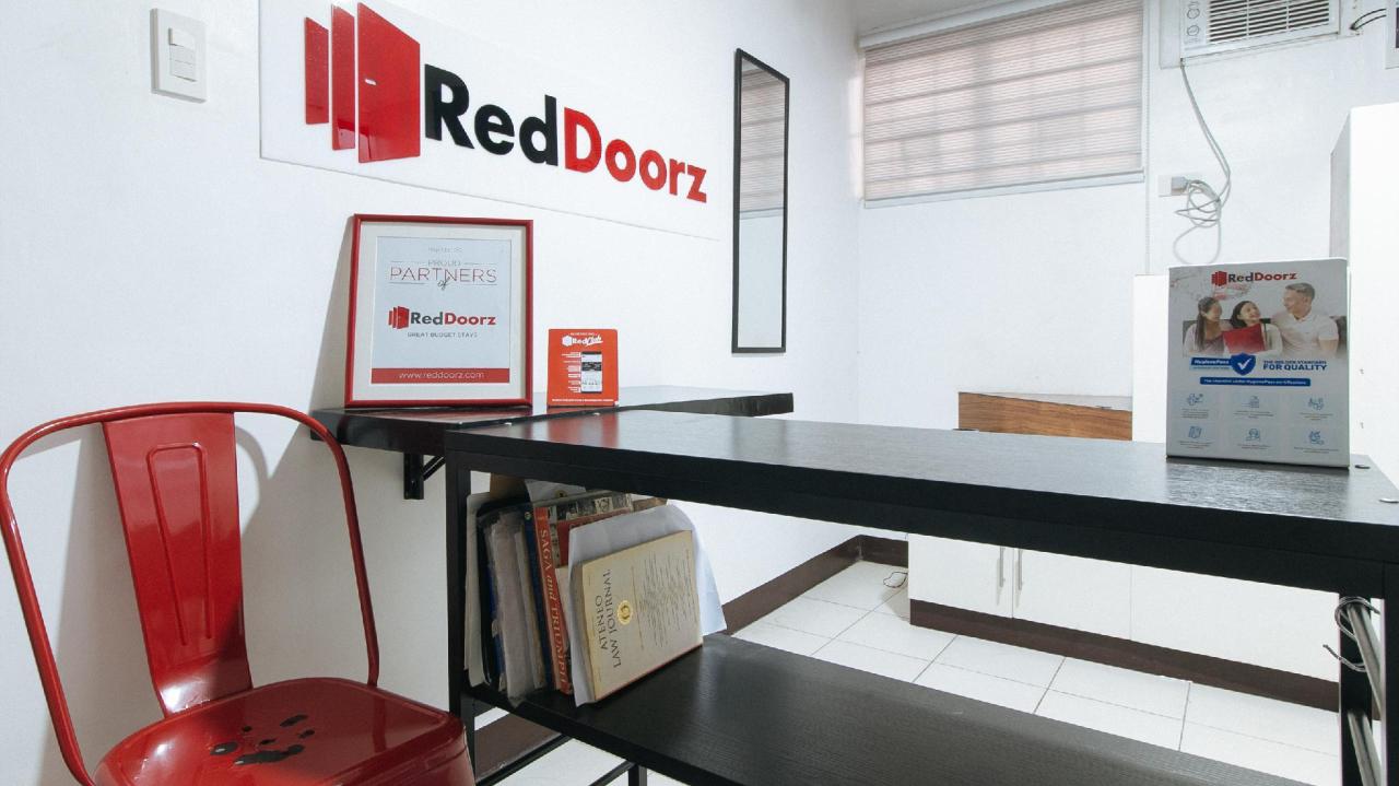 Reddoorz @ V-cloud Hills Near De La Salle