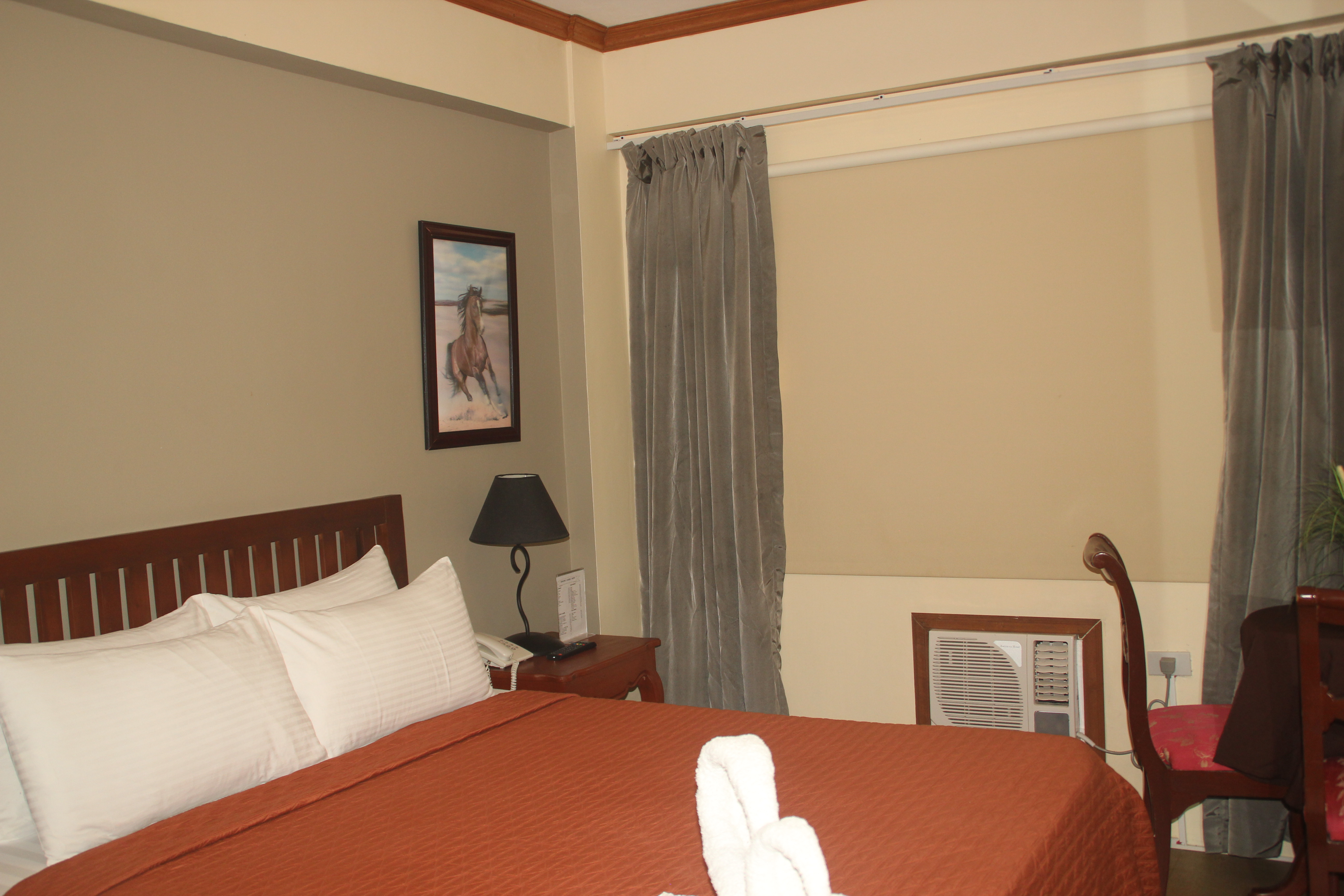 Spring Plaza Hotel
