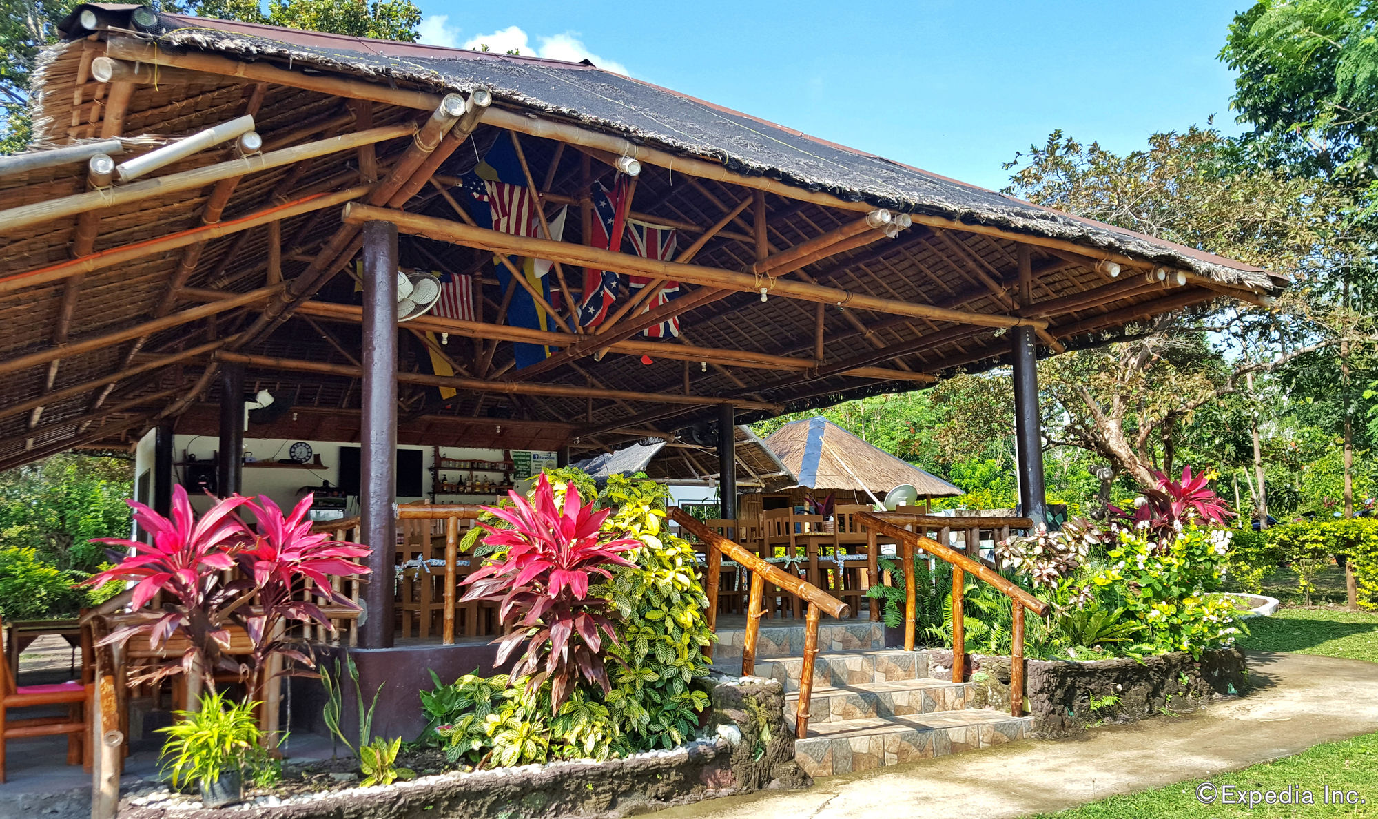 Mahogany Upland Resort