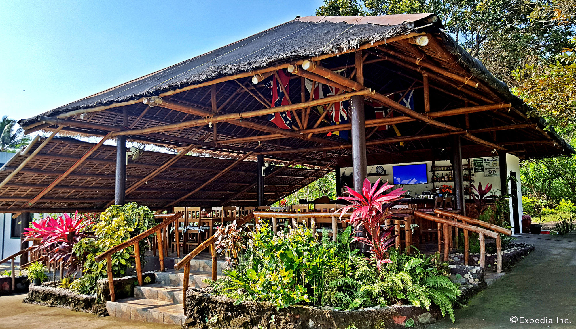 Mahogany Upland Resort