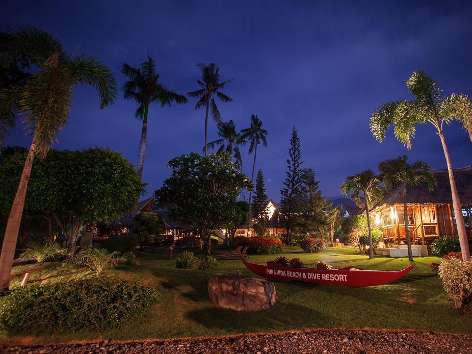 Pura Vida Beach & Dive Resort