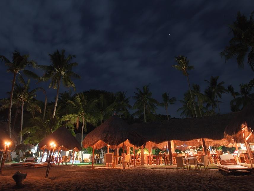 Pura Vida Beach & Dive Resort