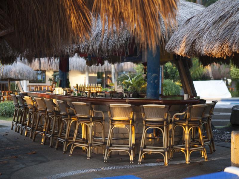 Pura Vida Beach & Dive Resort