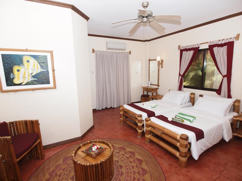 Pura Vida Beach & Dive Resort