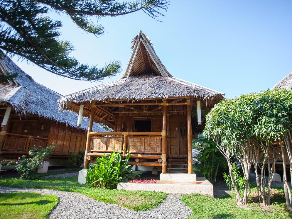 Pura Vida Beach & Dive Resort