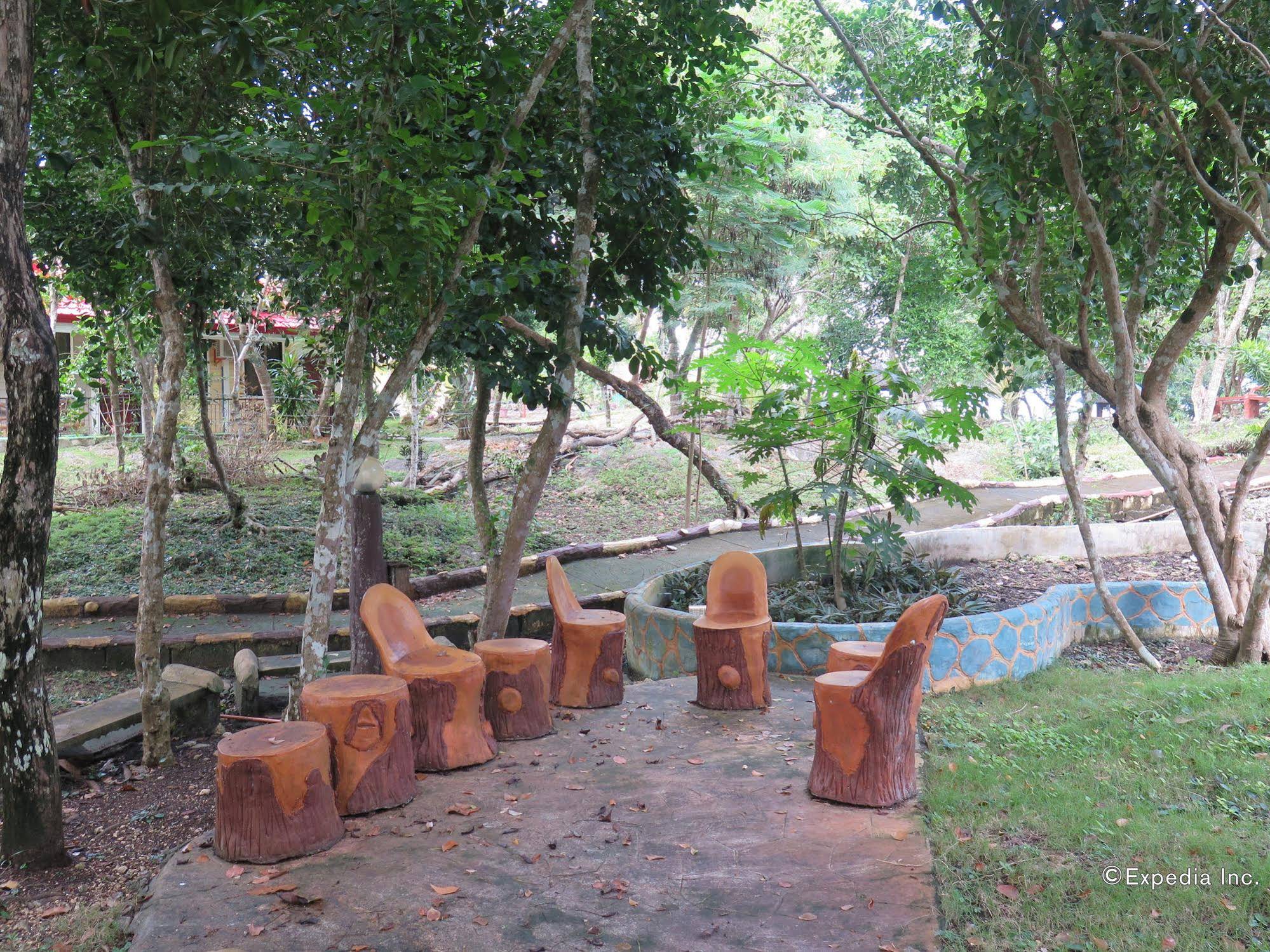 Alexis Cliff Dive Resort