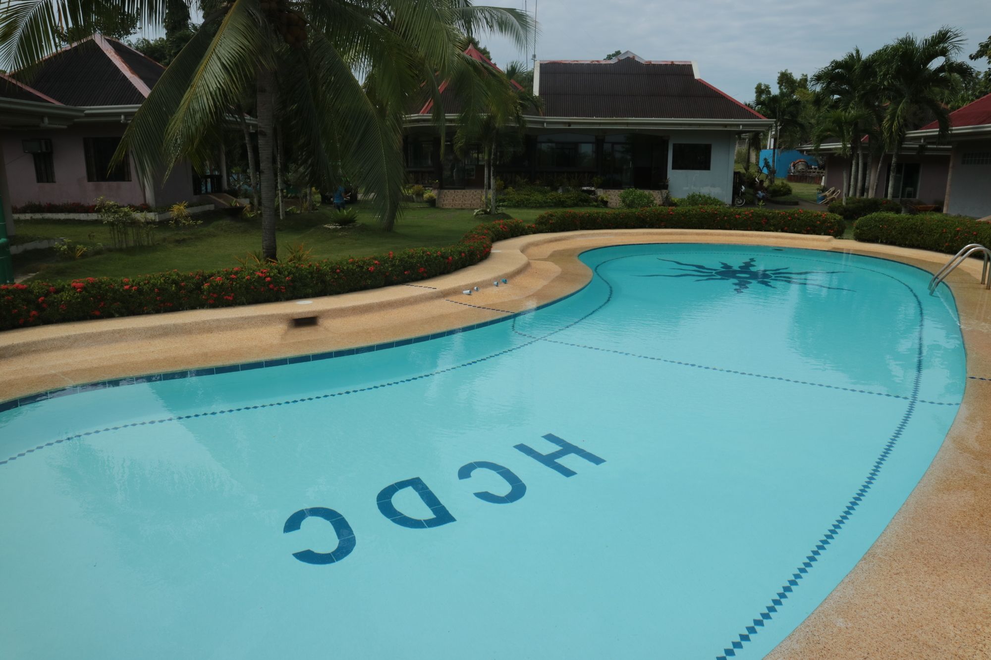 Hidden Coral Diver's Club And Resort