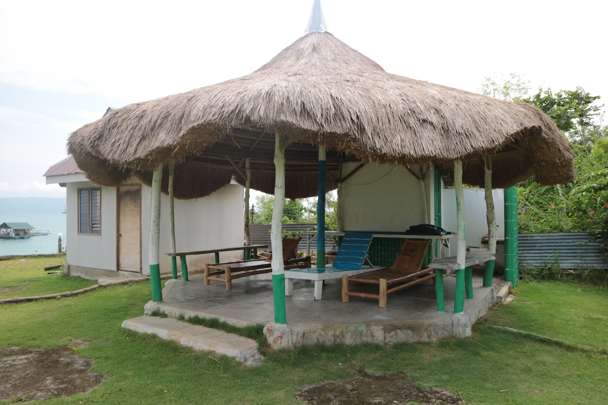 Hidden Coral Diver's Club And Resort
