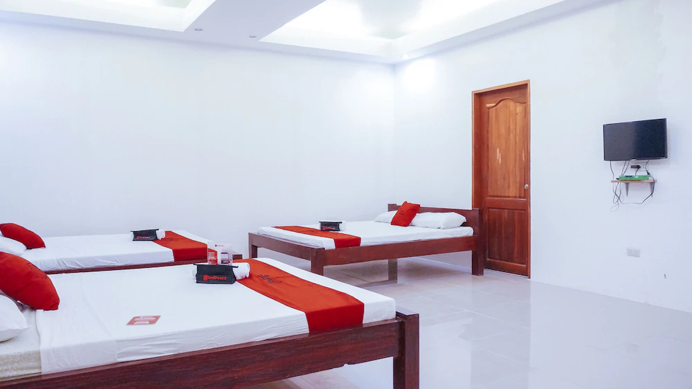 La Veranda Beach Resort by RedDoorz