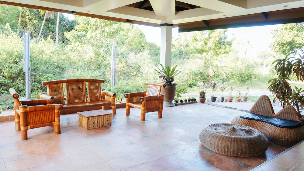 La Veranda Beach Resort by RedDoorz