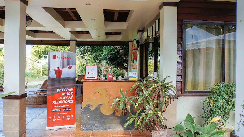 La Veranda Beach Resort by RedDoorz