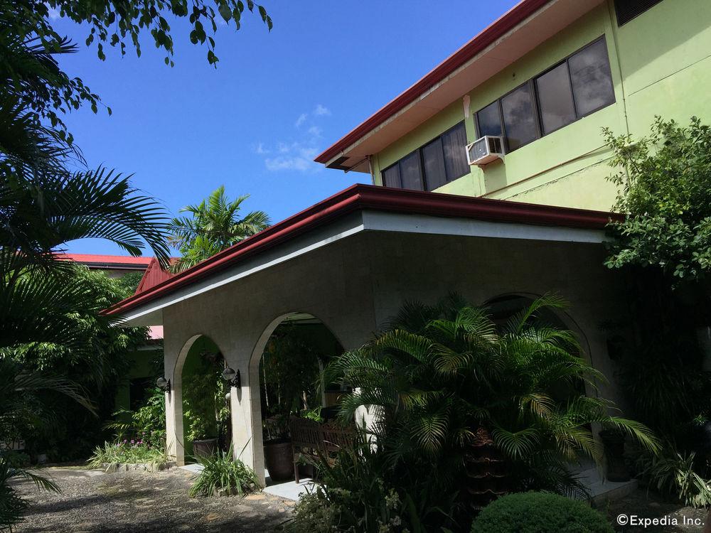 Parkside Olmans View Resort