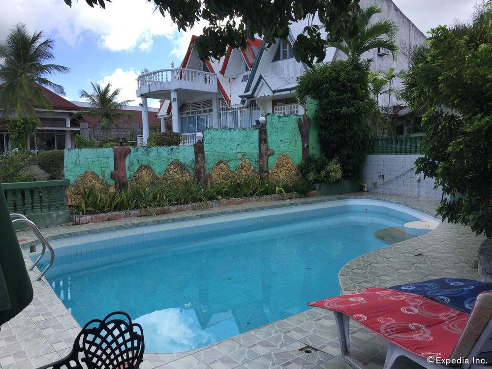Parkside Olmans View Resort