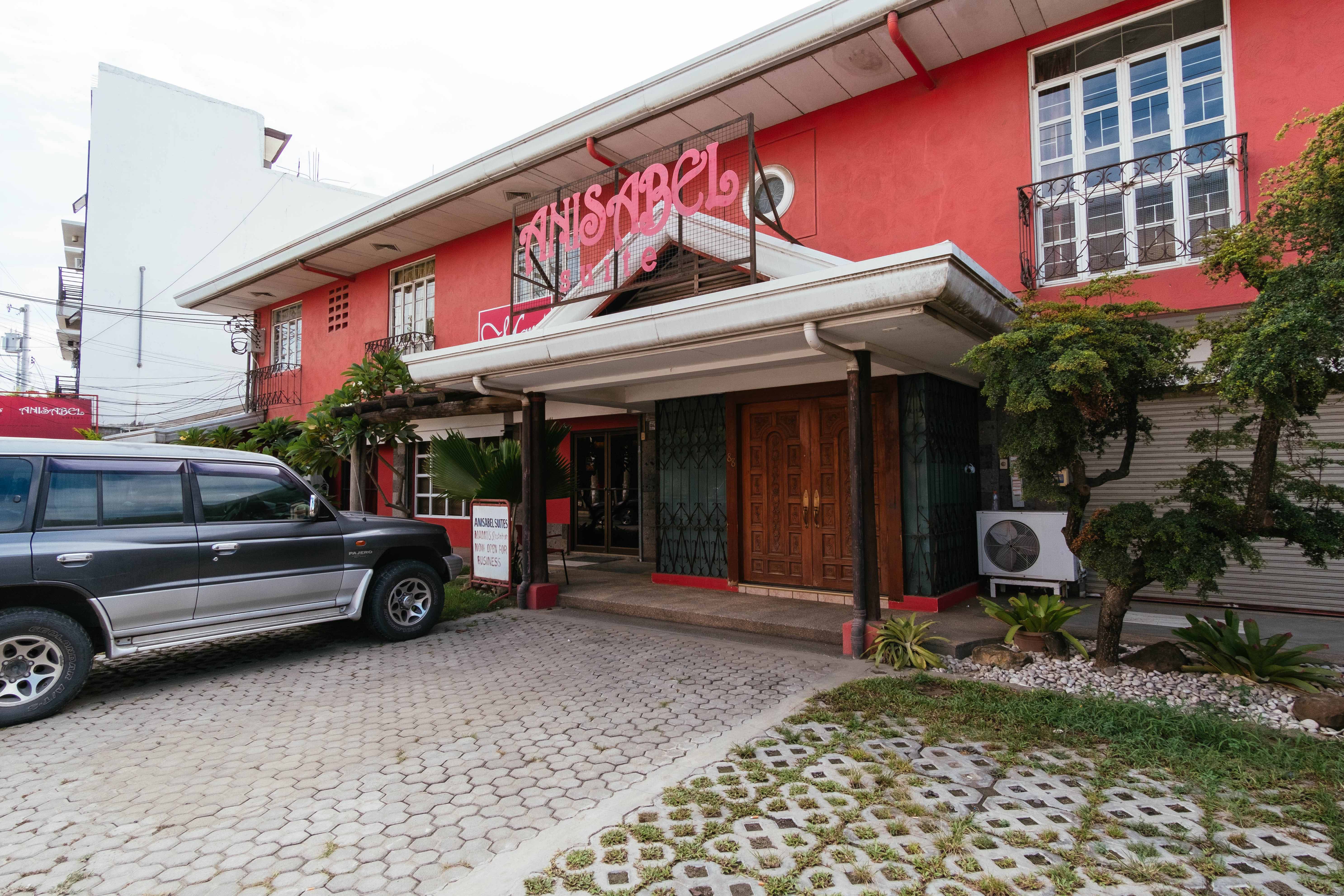 Anisabel Suites By Reddoorz