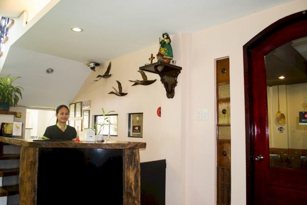 Bahay ni Tuding Inn & Resto